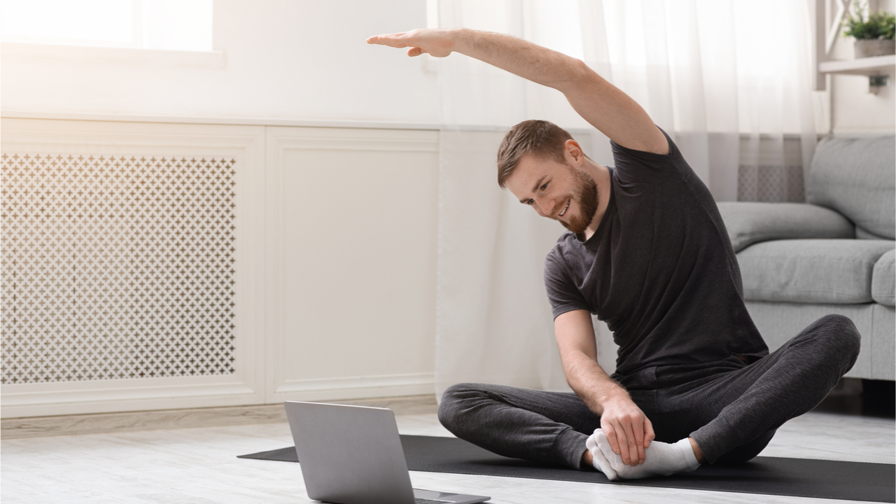 Sport, Yoga und Meditation helfen gegen Stress.
