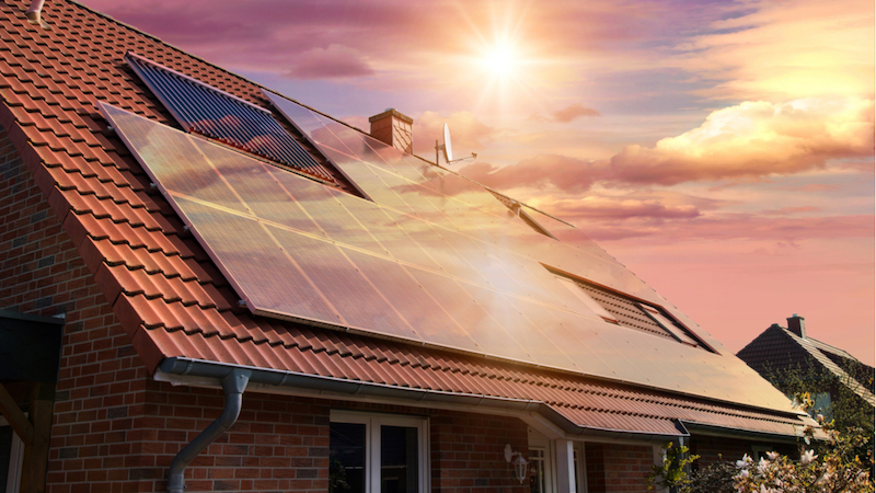Heizung mit einer Solaranlage ist eine nachhaltige Möglichkeit um zu heizen.